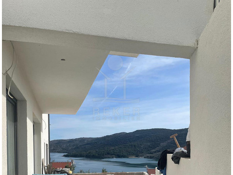 Erdgeschosswohnung kaufen in Trogir, mit Stellplatz, 44,58 m² Wohnfläche, 2 Zimmer
