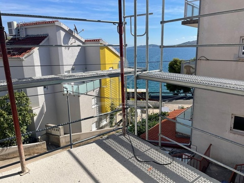 Etagenwohnung kaufen in Trogir, mit Stellplatz, 70,26 m² Wohnfläche, 3 Zimmer
