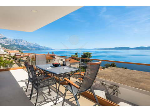 Villa kaufen in Pisak, mit Garage, mit Stellplatz, 418 m² Grundstück, 6 Zimmer
