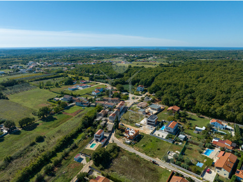 Wohngrundstück kaufen in Pula, 749 m² Grundstück