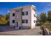 Haus kaufen in Baška, mit Stellplatz, 600 m² Grundstück, 270 m² Wohnfläche, 10 Zimmer
