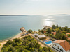 Villa kaufen in Mandre, mit Stellplatz, 518 m² Grundstück, 163 m² Wohnfläche, 9 Zimmer
