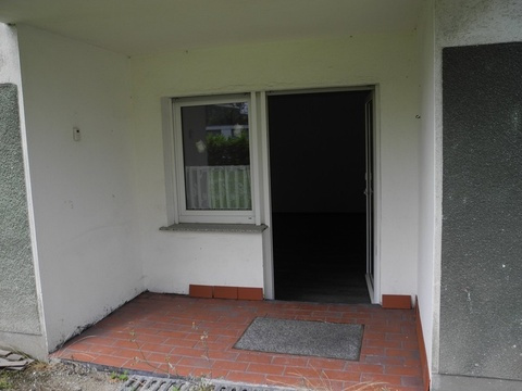 kleine, ebenerdige Terrasse