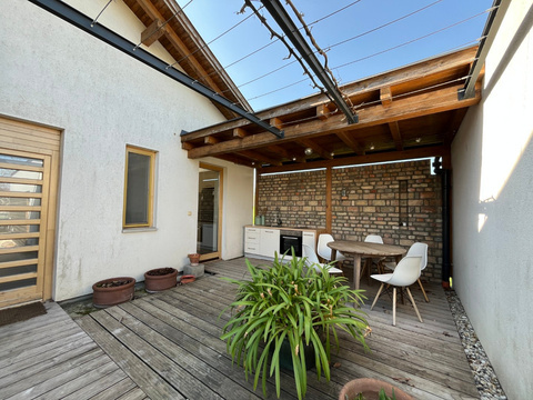Einfamilienhaus kaufen in Győrzámoly, mit Garage, 1.109 m² Grundstück, 135 m² Wohnfläche, 4 Zimmer
