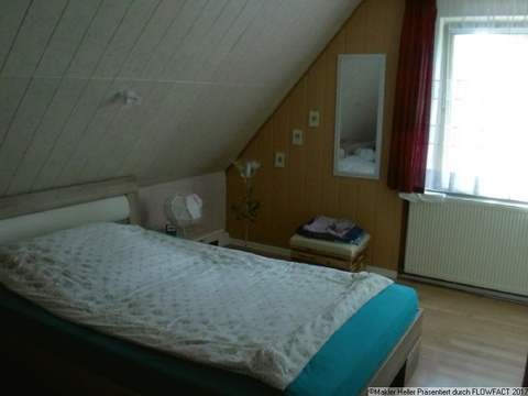 10 Schlafzimmer OG