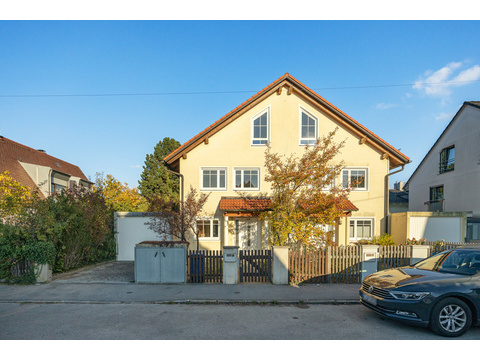 Doppelhaushälfte kaufen in München, 315 m² Grundstück, 172 m² Wohnfläche, 6 Zimmer