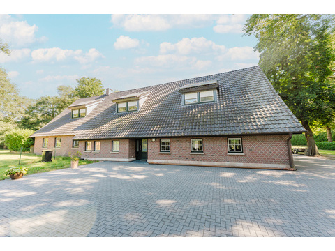 Einfamilienhaus kaufen in Hoogstede, 6.691 m² Grundstück, 417 m² Wohnfläche, 9 Zimmer