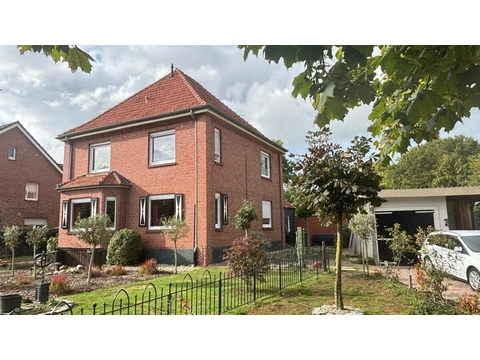 Einfamilienhaus kaufen in Emlichheim, mit Stellplatz, 934 m² Grundstück, 183 m² Wohnfläche, 6 Zimmer