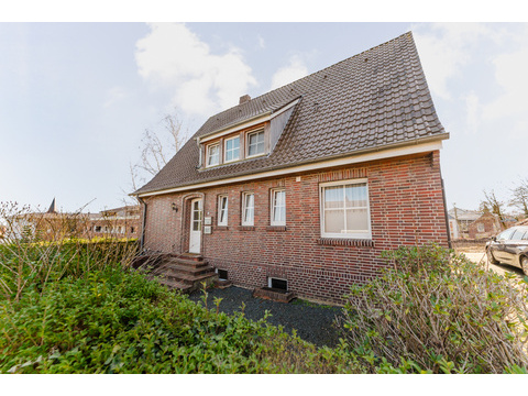 Einfamilienhaus kaufen in Uelsen, 384 m² Grundstück, 166 m² Wohnfläche, 7 Zimmer