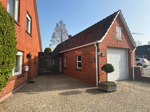Einfamilienhaus kaufen in Uelsen, mit Garage, 577 m² Grundstück, 199 m² Wohnfläche, 7 Zimmer