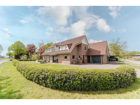 Einfamilienhaus kaufen in Laar, 1.323 m² Grundstück, 168 m² Wohnfläche, 7 Zimmer
