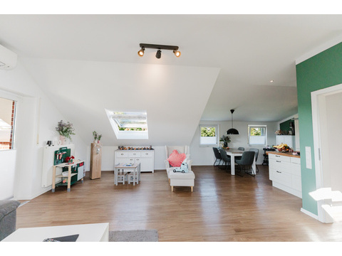 Dachgeschosswohnung kaufen in Uelsen, 89 m² Wohnfläche, 3 Zimmer