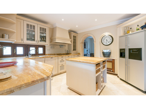Villa kaufen in Cas Catala, mit Garage, mit Stellplatz, 994 m² Grundstück, 502 m² Wohnfläche, 8 Zimmer
