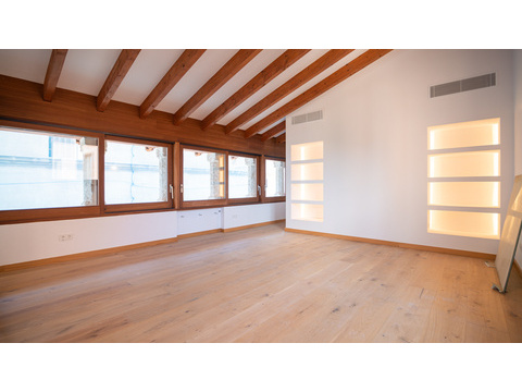 Penthousewohnung kaufen in Palma, mit Garage, 80,1 m² Wohnfläche, 2 Zimmer