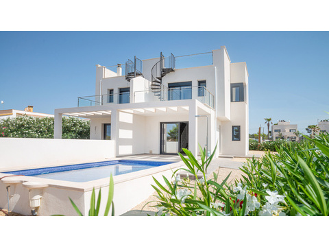 Villa kaufen in Cala Pi Llucmajor, Mallorca, Islas Baleares, mit Stellplatz, 303 m² Grundstück, 125 m² Wohnfläche, 4 Zimmer