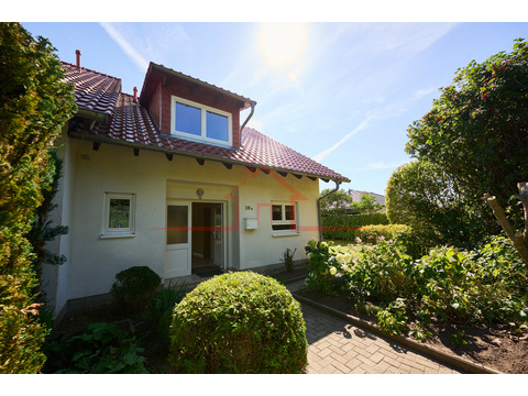 Doppelhaushälfte kaufen in Kröpelin, mit Stellplatz, 365 m² Grundstück, 113,76 m² Wohnfläche, 4 Zimmer