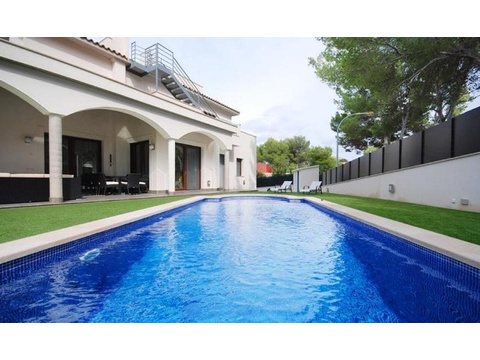 Villa kaufen in Calvià, 717 m² Grundstück, 250 m² Wohnfläche, 5 Zimmer