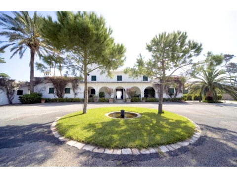 Villa kaufen in Cala Ratjada, 9.420 m² Grundstück, 880 m² Wohnfläche, 9 Zimmer