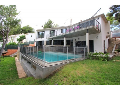 Villa kaufen in Costa de la Calma, 975 m² Grundstück, 260 m² Wohnfläche
