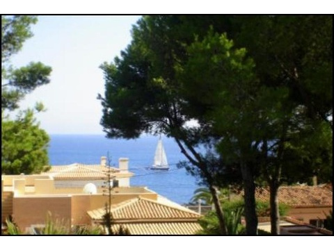 Etagenwohnung kaufen in Santa Ponsa, 98 m² Wohnfläche, 4 Zimmer