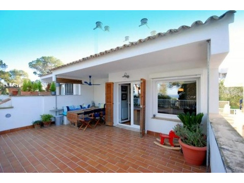 Etagenwohnung kaufen in Calvià, 98 m² Wohnfläche, 4 Zimmer