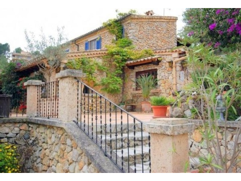 Villa kaufen in Es Capdellà, 4.900 m² Grundstück, 298 m² Wohnfläche, 4 Zimmer