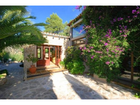 Villa kaufen in Andratx, 14.200 m² Grundstück, 240 m² Wohnfläche, 4 Zimmer