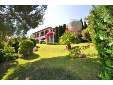 Villa kaufen in Santa Ponça, 2.500 m² Grundstück, 400 m² Wohnfläche, 6 Zimmer