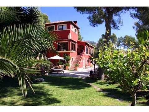 Villa kaufen in Peguera, 2.094 m² Grundstück, 462 m² Wohnfläche, 9 Zimmer