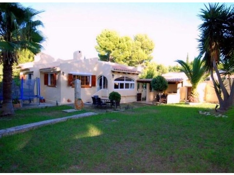 Villa kaufen in Calvià, 706 m² Grundstück, 93 m² Wohnfläche, 3 Zimmer