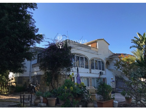 Chalet kaufen in Denia, 1.700 m² Grundstück, 359 m² Wohnfläche, 10 Zimmer