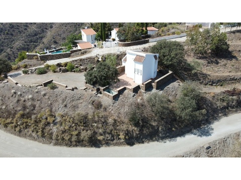 Landhaus kaufen in Sayalonga, 5.000 m² Grundstück, 75 m² Wohnfläche, 2 Zimmer