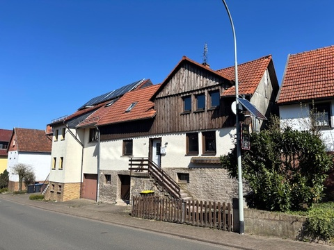 Einfamilienhaus kaufen in Feldatal, 108 m² Grundstück, 100 m² Wohnfläche, 4 Zimmer