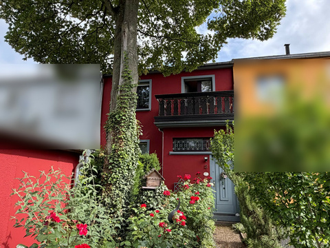 Reihenmittelhaus kaufen in Frankfurt am Main, mit Garage, 155 m² Grundstück, 110 m² Wohnfläche, 6 Zimmer