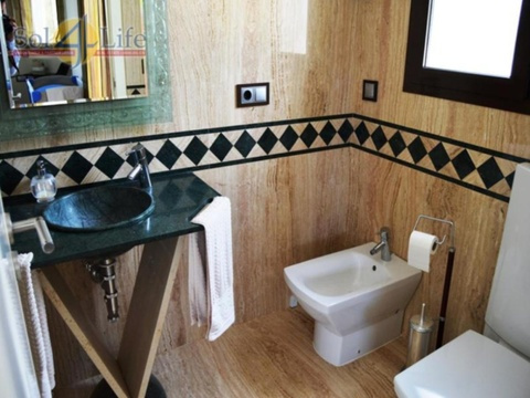 Schlafzimmer (3) - en-Suite Badezimmer