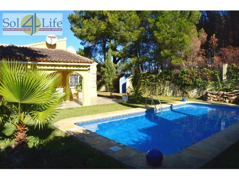 Villa kaufen in Jávea, mit Stellplatz, 700 m² Grundstück, 138 m² Wohnfläche, 4 Zimmer