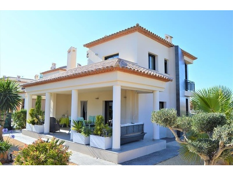 Villa kaufen in Els Poblets, mit Stellplatz, 442 m² Grundstück, 153,58 m² Wohnfläche, 4 Zimmer