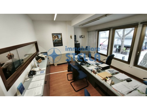 Bürohaus kaufen in Jesolo, 50 m² Bürofläche
