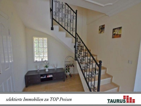 TAURUS Türkei Immobilien Villa mit traumhaftem Meerblick mit POOL