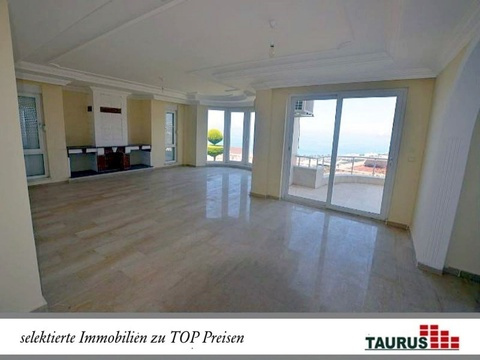 TAURUS Türkei Immobilien Alanya - Kargicak - Zi. Topvilla mit erstklassigem Panorama Pool