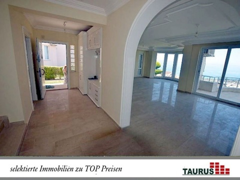 TAURUS Türkei Immobilien Alanya - Kargicak - Zi. Topvilla mit erstklassigem Panorama Pool