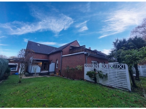 Haus kaufen in Oberhausen, 635 m² Grundstück, 299 m² Wohnfläche, 10 Zimmer