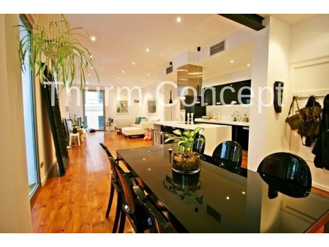 00012_10_0_Elegante__komplett_renovierte_Wohnung_im_Herzen_der_Altstadt_von_Palma__9_.JPG