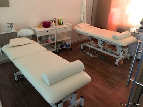 Ladenlokal kaufen in Portals Nous, 88,94 m² Verkaufsfläche
