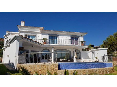 Villa kaufen in Santa Ponsa, 1.360 m² Grundstück, 440 m² Wohnfläche, 5 Zimmer