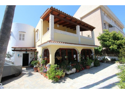 Etagenwohnung kaufen in Calvià Peguera, 114 m² Wohnfläche, 5 Zimmer