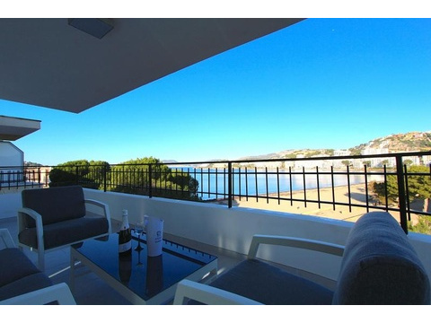 Etagenwohnung kaufen in Santa Ponsa, 80 m² Wohnfläche, 4 Zimmer