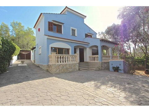 Villa kaufen in Palmanova, 650 m² Grundstück, 220 m² Wohnfläche, 7 Zimmer