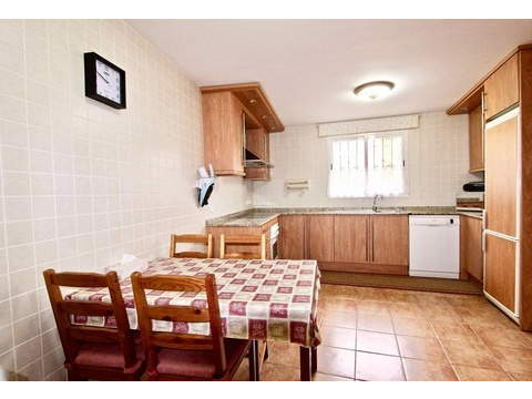 Etagenwohnung kaufen in Santa Ponsa, 175 m² Wohnfläche, 6 Zimmer