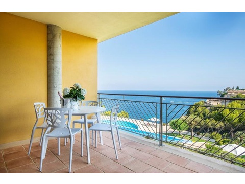 Etagenwohnung mieten in Sol de Mallorca, 153 m² Wohnfläche, 4 Zimmer